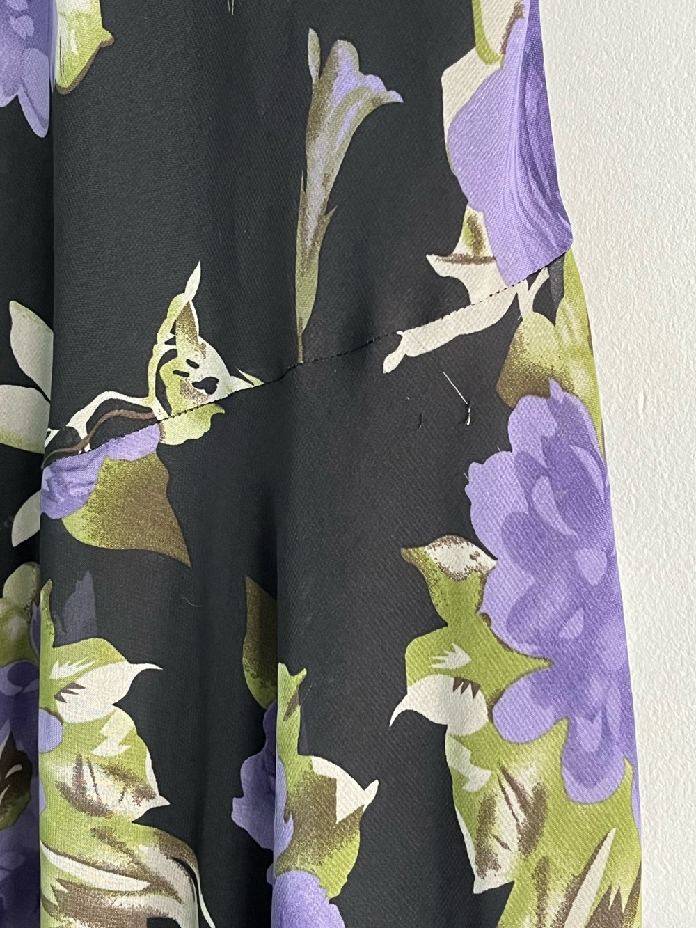 90s Y2K Jessica Black & Purple Floral Whimsical Flowy Fairy Midi Cowl Neck Dress - Picture 12 of 16